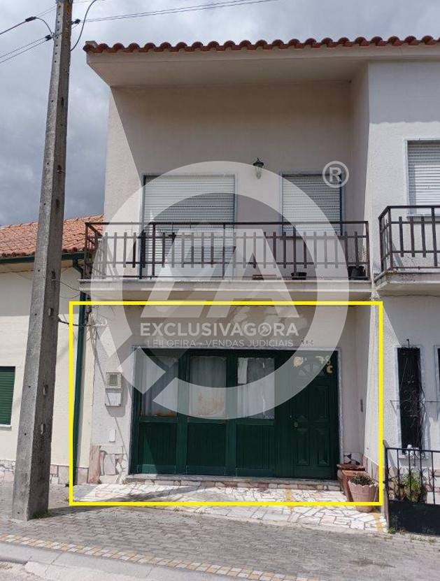 Fotografia 3 de 3: Direito à Meação sobre 2 Apartamentos (T3 no 1º andar e T2 n