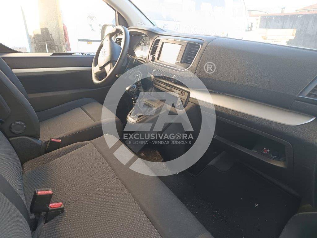 Fotografia 5 de 12: Toyota Proace de 9 lugares - 2023